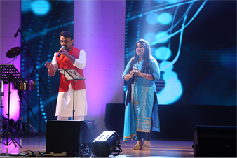 Aandhia mein jyoti Lata and Amir